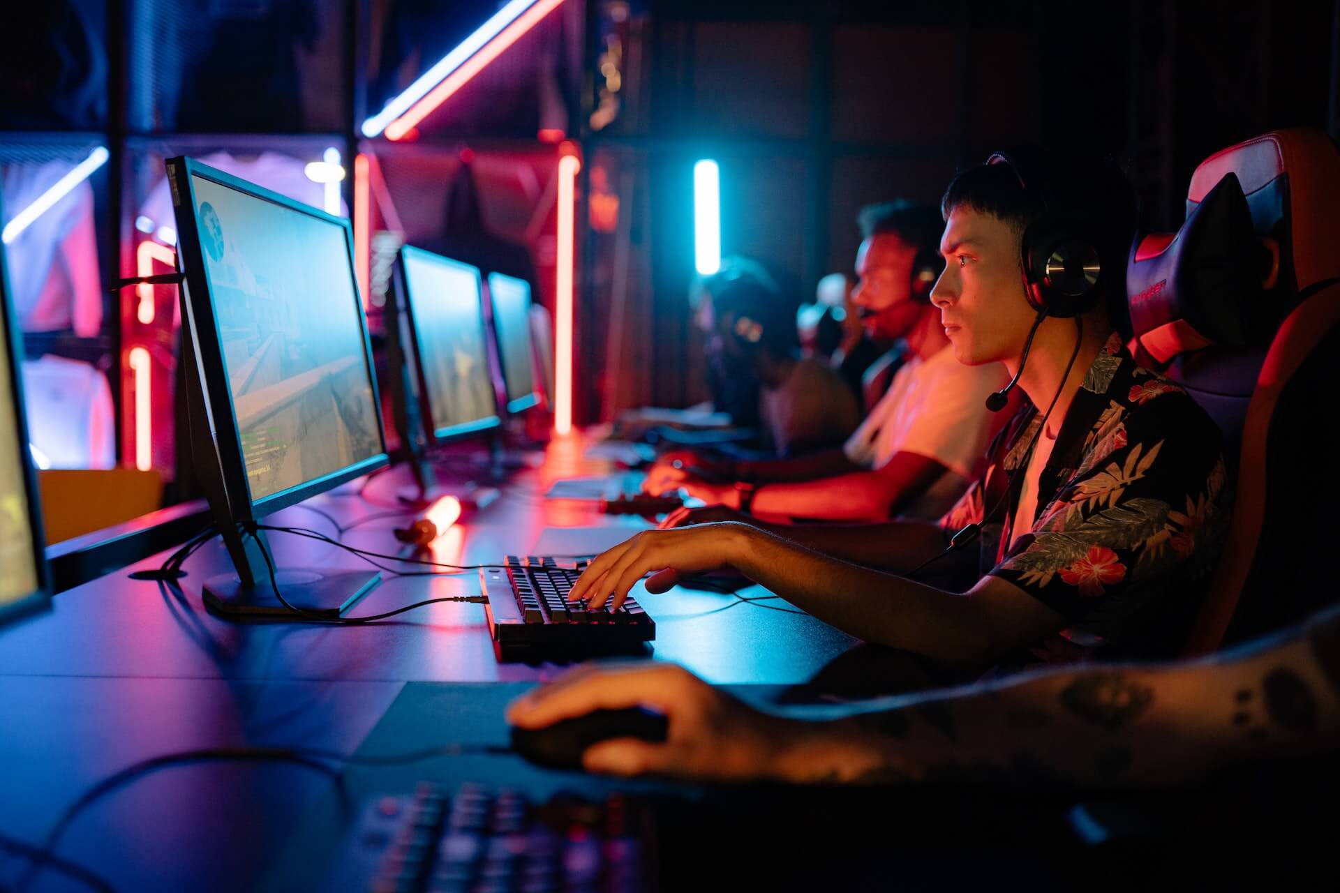 What is Esports? The Definitive Guide to Online Gaming
